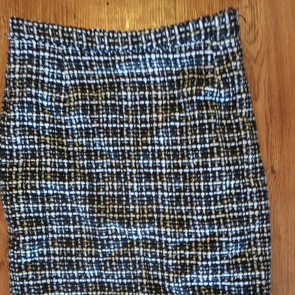 CHRISTINA MAKOWSKY TWEED FRINGED PENCIL SKIRT 4 8 - Picture 4 of 8
